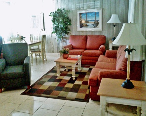 Driftwood Inn Resort
