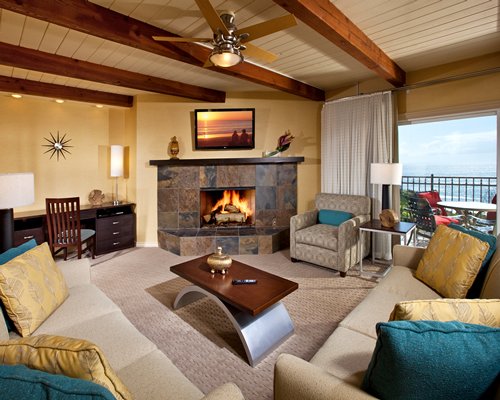 Four Seasons-Pacifica