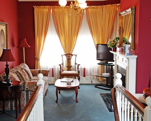 Nob Hill Inn