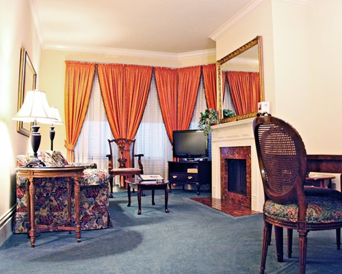 Nob Hill Inn