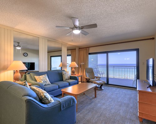 Camaron Cove