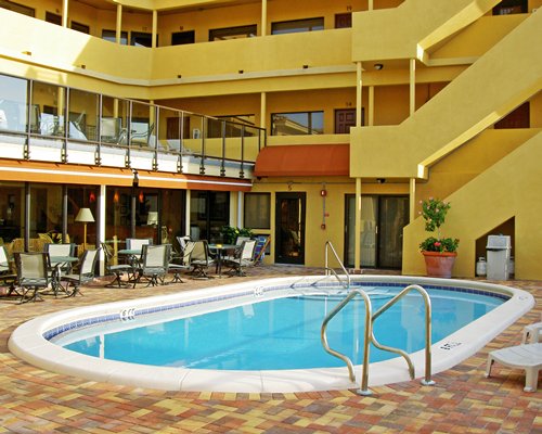 Hollywood Sands Resort
