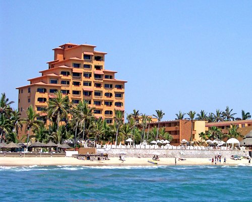 Costa de Oro Beach Club