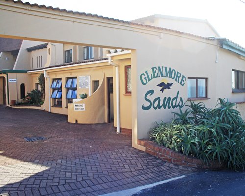 Glenmore Sands And Cabanas