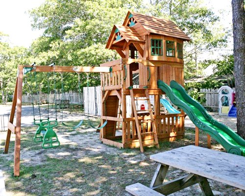 Holiday Vacation Condominiums