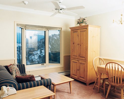 Historic Crags Lodge at Golden Eagle