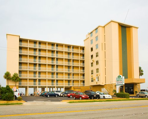 Georgian Inn Beach Club