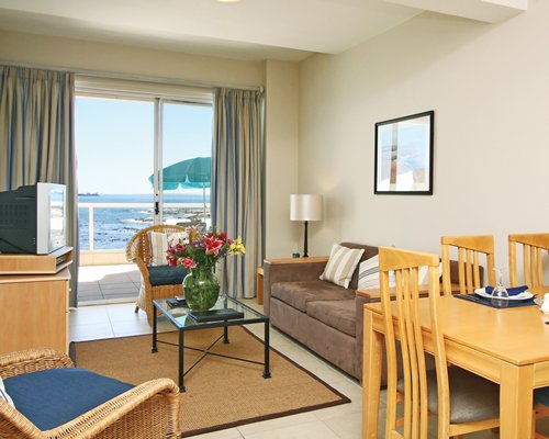 Bantry Bay International
