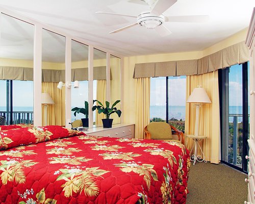 Shell Island Beach Club Resort