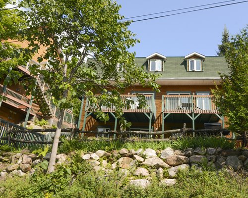 Privilege Mont-Tremblant–Voliere