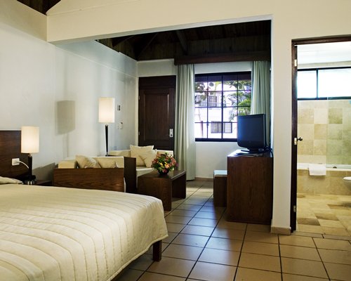 Bluebay Villas Doradas