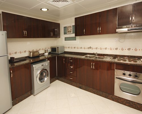 Emirates Springs Hotel Apartments