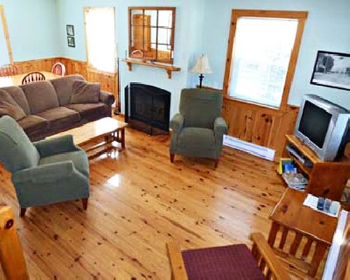 Chandler Point Cottage Community