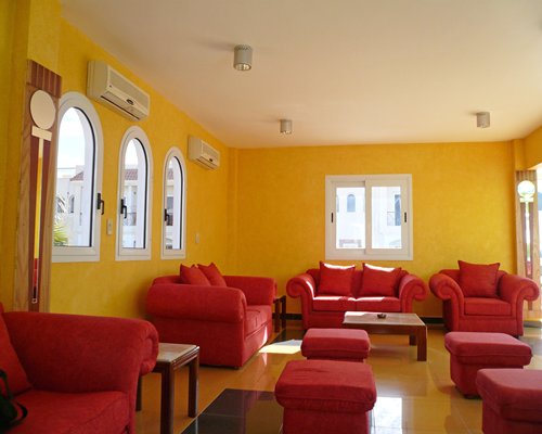 Logaina Resort