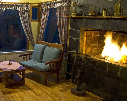 Australis Kauyeken (Rental)