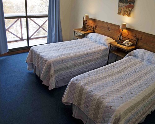 Australis Kauyeken (Rental)