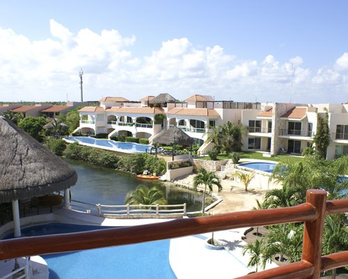 Coral Maya Stay Suites
