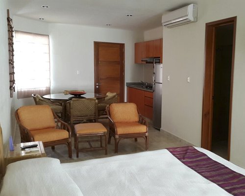Coral Maya Stay Suites
