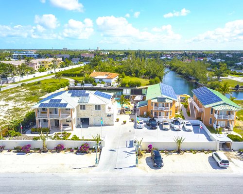 Seabreeze Vacation Villas & Marina