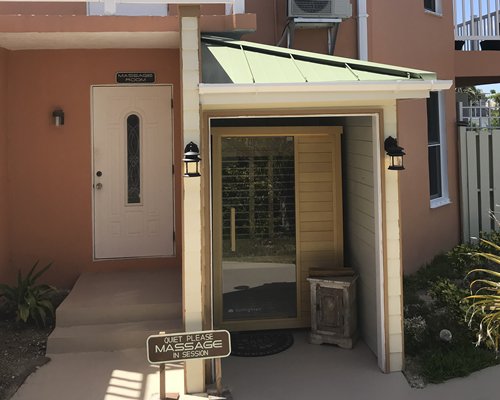 Seabreeze Vacation Villas & Marina