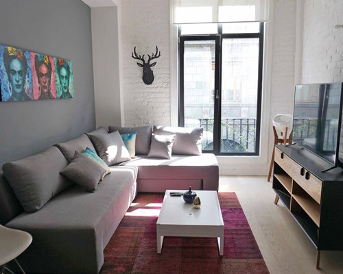 Myplace Leisure Home @ Donceles