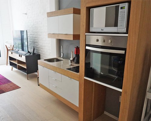 Myplace Leisure Home @ Donceles