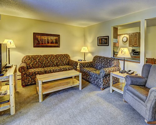 Lake Forest Resort