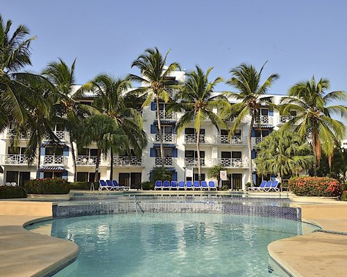 Playa Blanca Beach Resort y Spa