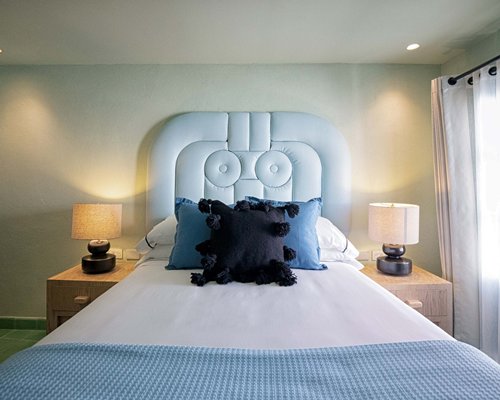 William Hotel - 3 Nights