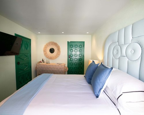 William Hotel - 3 Nights
