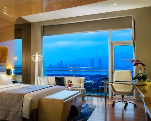 Wyndham Ggrand Qingdao - 3 Nights