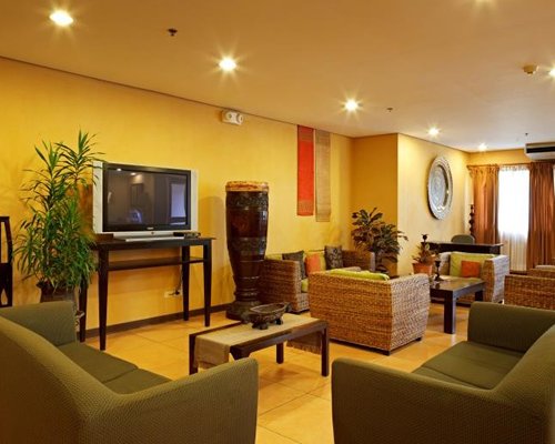 Microtel By Wyndham Davao-4 Nights