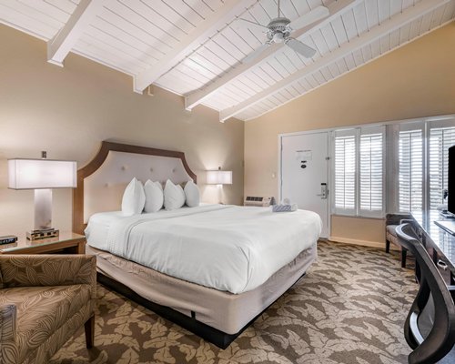 Best Western Plus Island Palms Hotel & Marina
