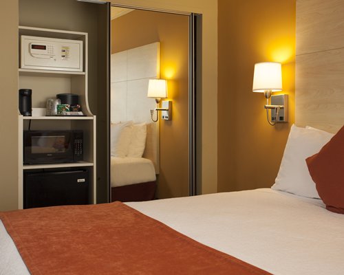 Best Western Plus Condado Palm
