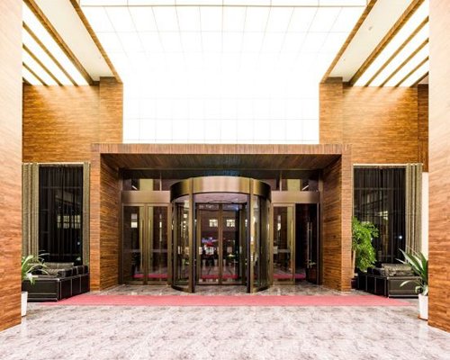 Best Western Plus Qingxinyuan Hotel Zhangjiajie - 3 Nights