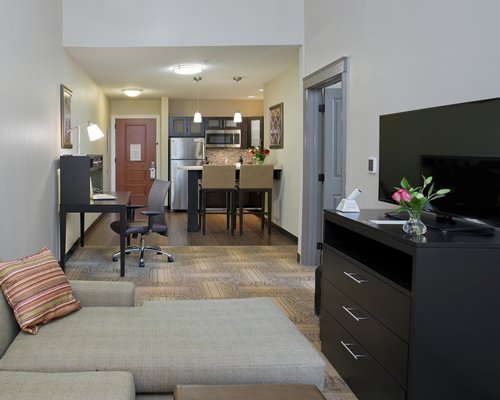 Staybridge Suites Baltimore Inner Harbor