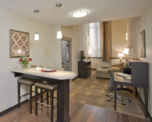 Staybridge Suites Baltimore Inner Harbor