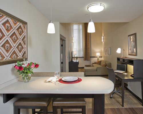 Staybridge Suites Baltimore Inner Harbor