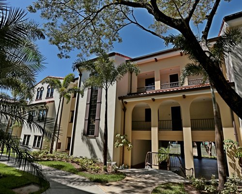 Condominium Pacifico Resort