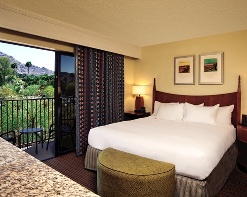 Hilton Phoenix Resort at the Peak