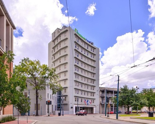 Holiday Inn Express St. Charles Ave