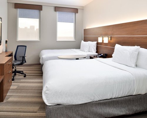 Holiday Inn Express St. Charles Ave