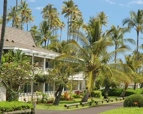 Plantation Hale Suites
