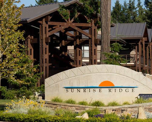 Sunrise Ridge Waterfront Resort