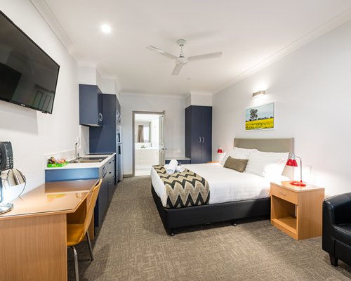 Altitude Motel Apartments - 3 Nights