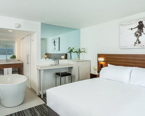 Grand Naniloa Resort, a DoubleTree by Hilton