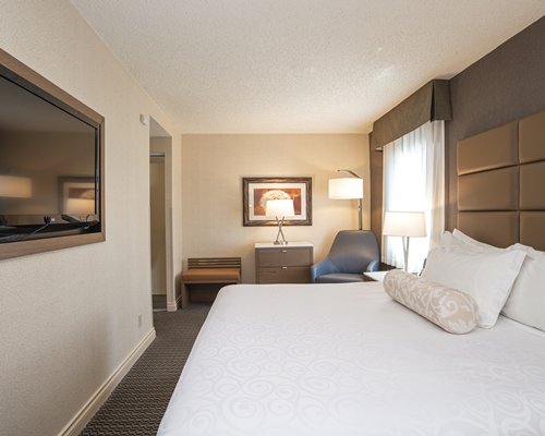 Best Western Premier Chateau Granville Hotel & Suites & Conference Centre