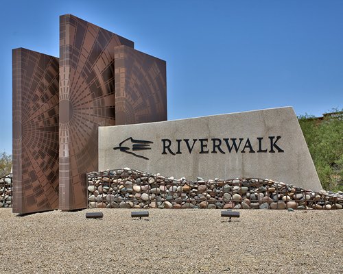 Hampton Inn & Suites Scottsdale at Talking Stick