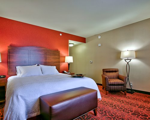 Hampton Inn & Suites Scottsdale at Talking Stick
