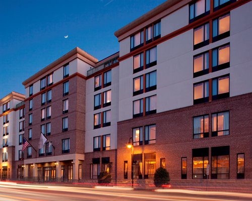 DoubleTree by Hilton Savannah Historic District